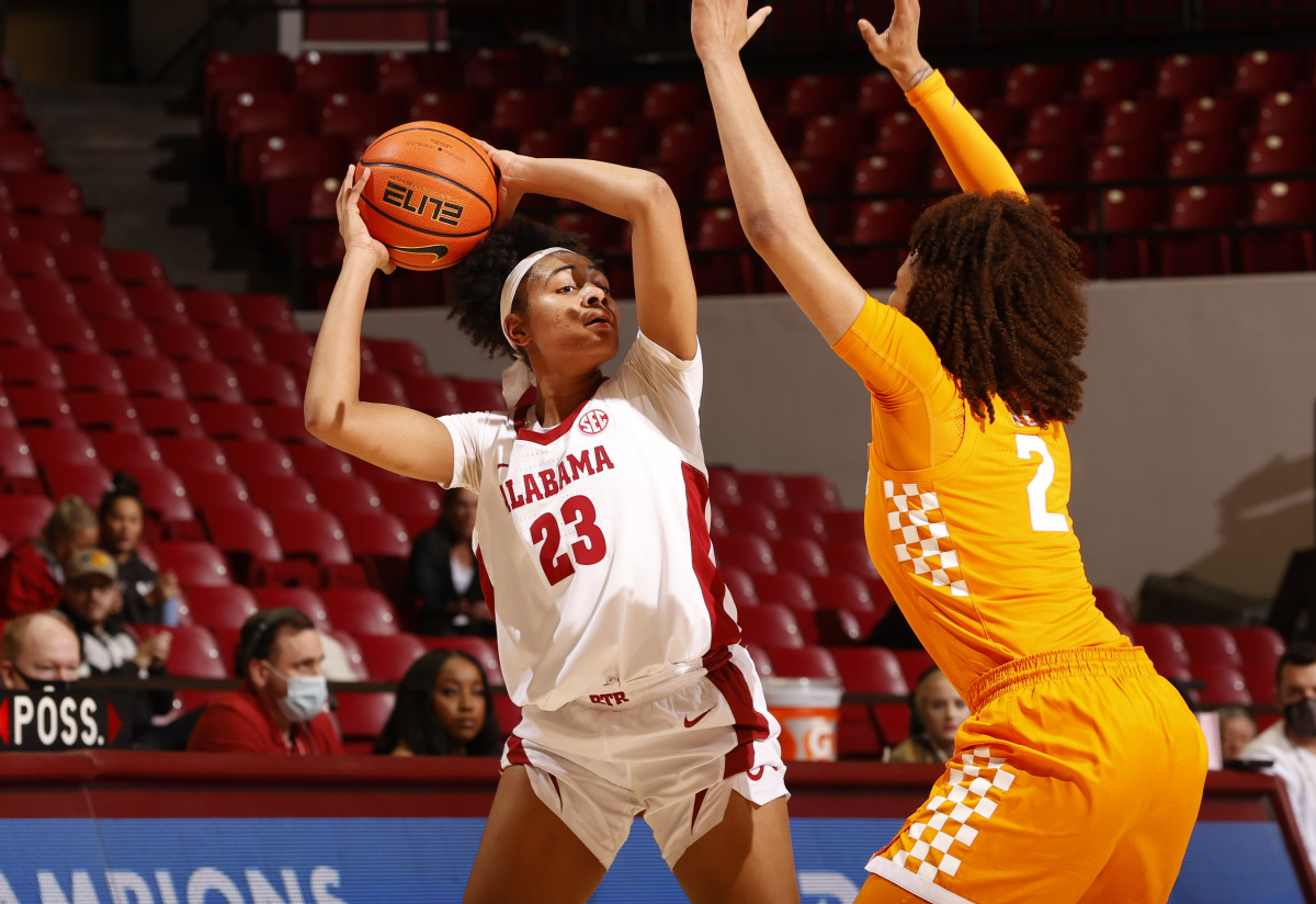 021722_WBB_DavisBr_Tennessee_RS7025
